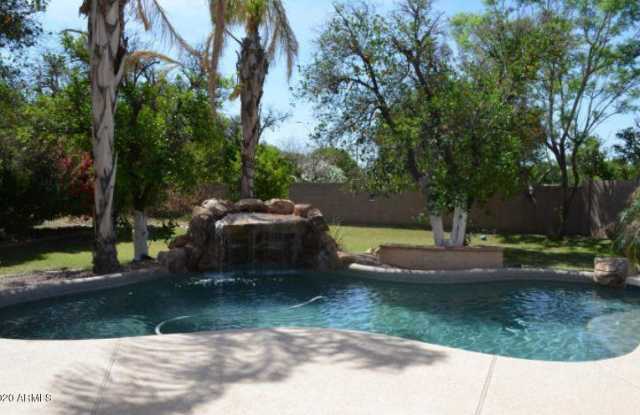 4347 E FOX Circle - 4347 Fox Circle, Mesa, AZ 85205
