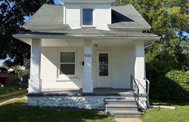 Charming 3-Bedroom Home with Recent Updates & 1-Car Garage Gallery 1