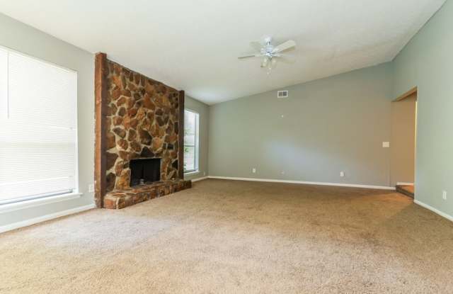 1405 Country Downs Drive Gallery 4