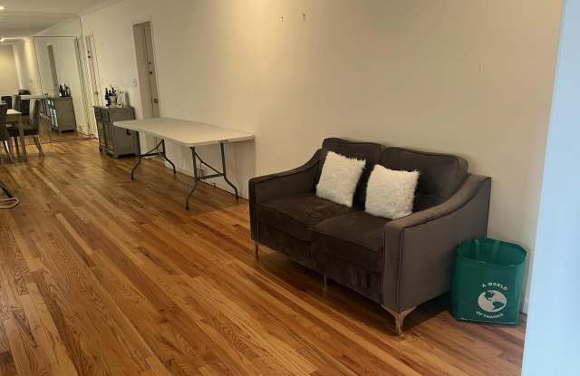 4 Joanna Court Gallery 2