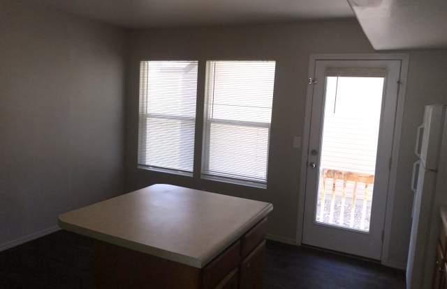 98 E 1810 N Gallery 4