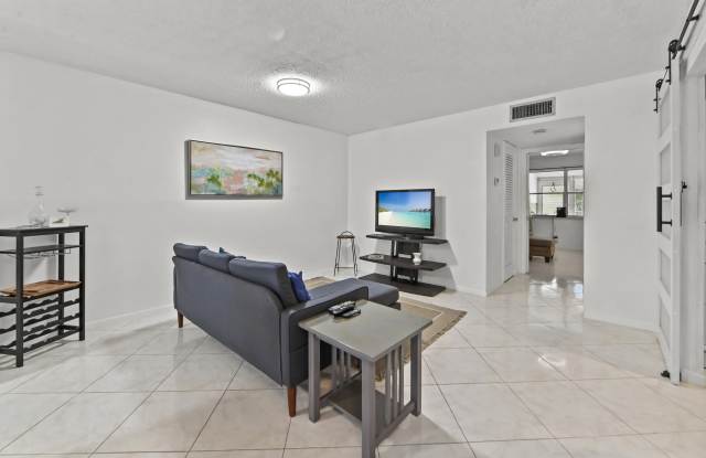 120 HIGH POINT Boulevard Gallery 4