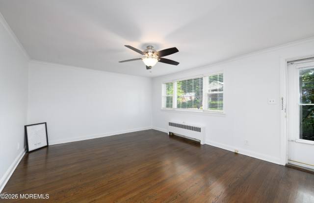 158 Manor Drive Gallery 3
