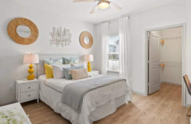 1100 Halsey Dr photos photos