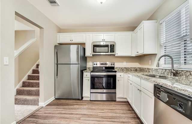 3824 Landgraf Cove Gallery 4