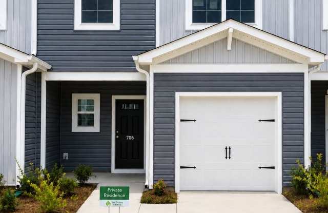 Modern Townhome with Spacious Open Floor Plan Gallery 1