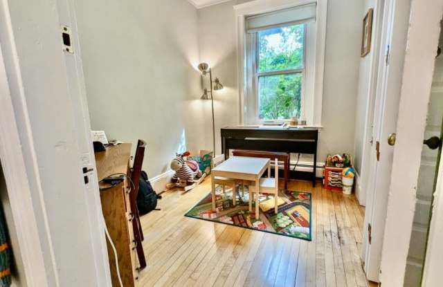 315 Harvard St. Gallery 3