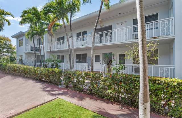 7721 Dickens Ave photos photos