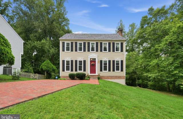 3117 WOODS COVE Lane Gallery 1