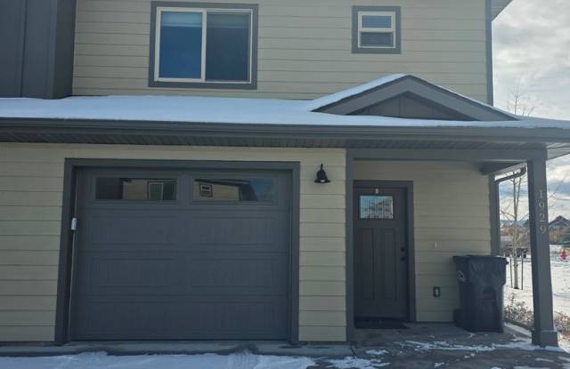 3 Bedroom 2.5 Bath Condo near MSU photos photos