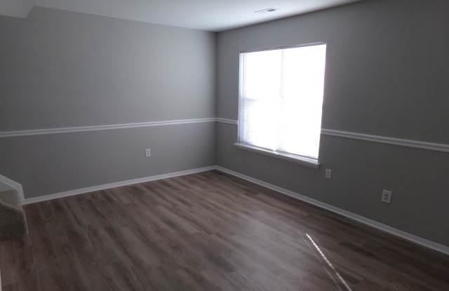 387 LOGAN DRIVE Gallery 4