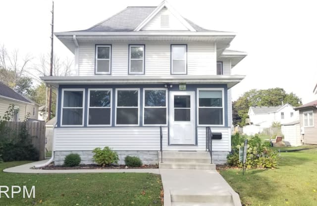 411 Tremont - 411 Tremont Street, Cedar Falls, IA 50613