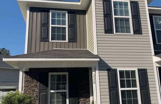 220 Grove Ln photos photos