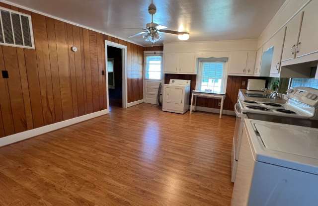 3 bedroom, 1 bath House Gallery 2