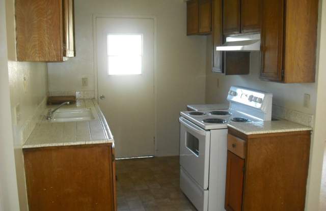 Marina Village Penthouse Condominium Home Gallery 4