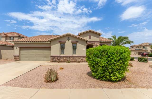 4 Bedroom 2 Bathroom in Chandler photos photos