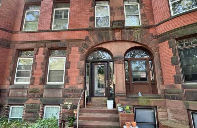 1901 Beacon St. photos photos