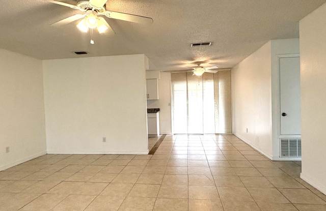 Adorable 2 Bedroom Port Orange Home! Gallery 4