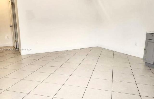 62 W 44th St photos photos