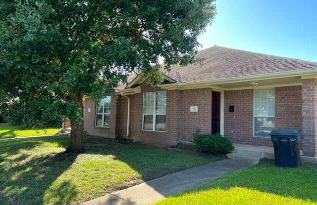 916 Willow Pond Street - 916 Willow Pond Street, College Station, TX 77845