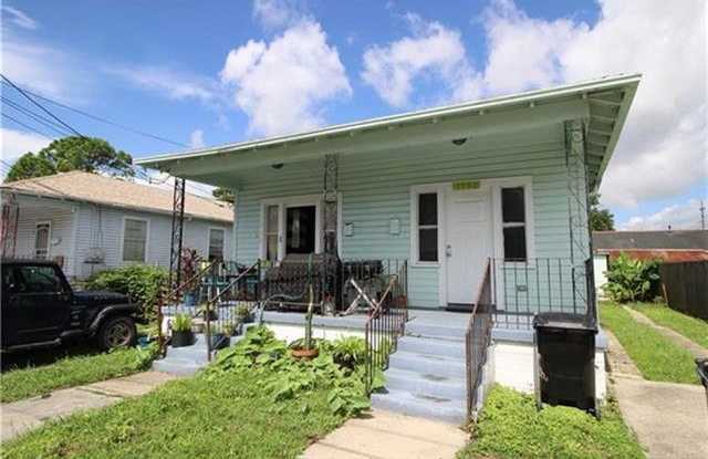 1730 Lesseps St photos photos