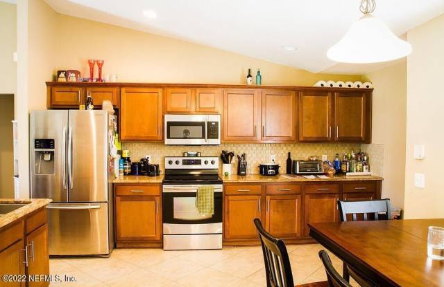 11542 WANDERING PINES TRL W Gallery 2