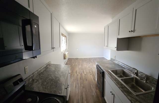 425 10th St N photos photos
