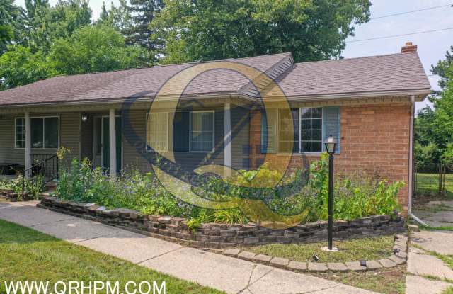 Available Now! Carmen Ainsworth Schools - Water included - 3509 Ridgecliffe Drive, Genesee County, MI 48532