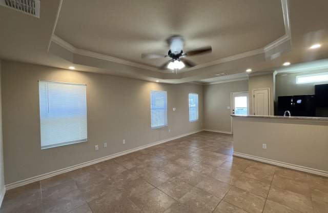 7010 Lakeview Dr. Gallery 3