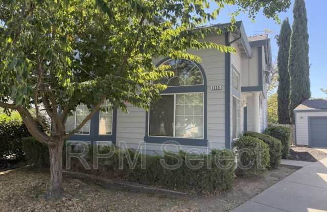 1255 Farragut Cir photos photos