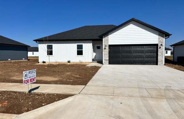 4 bed 2 bath 2 Car Garage photos photos 4 bed 2 bath 2 Car Garage photos photos