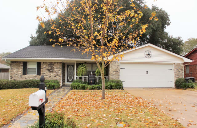 1003 Oakridge photos photos