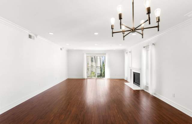 MARMAR CHALMERS, LLC Gallery 4