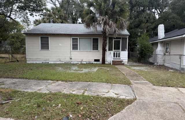 947 GLENCARIN Street photos photos