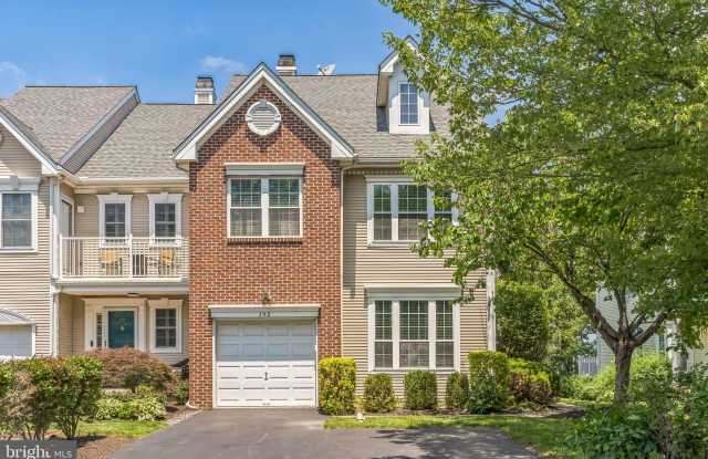 192 LEMONTON WAY photos photos