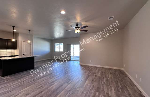 470 Fiddlers Grove St photos photos