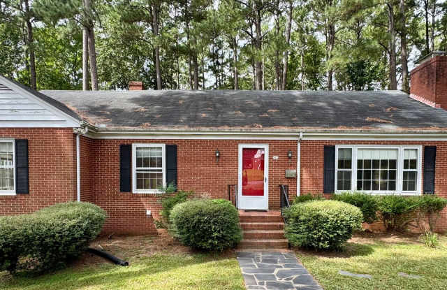 910 Whitford St Sanford photos photos
