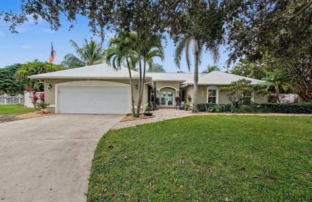 8121 SE Orchard Terrace - 8121 Southeast Orchard Terrace, Martin County, FL 33455