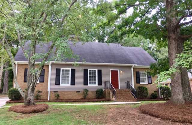 2220 Knickerbocker Drive - 2220 Knickerbocker Drive, Charlotte, NC 28212