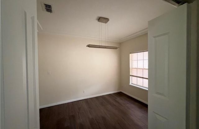3302 Santa Rita Street Gallery 4