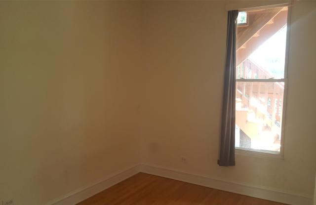 3025 N. Seminary - 1 Rear Gallery 4