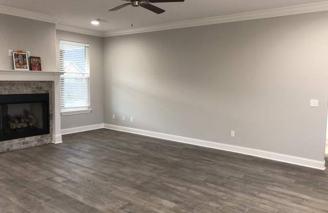 4302 Southwest Flagstone Boulevard Gallery 3