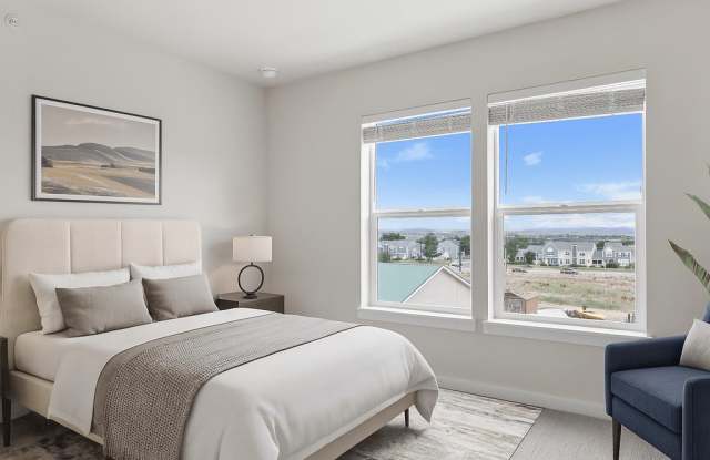 Pine Drive Townhomes Gallery 3