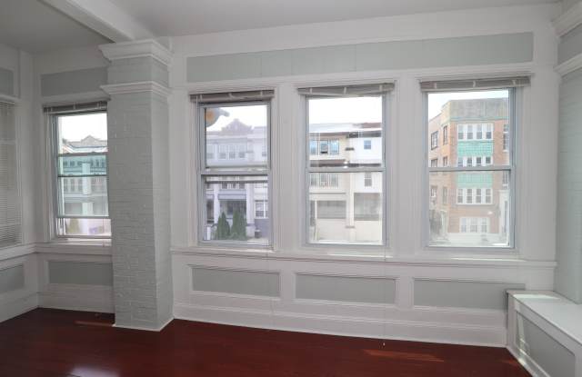 4841 Walnut Street Gallery 2