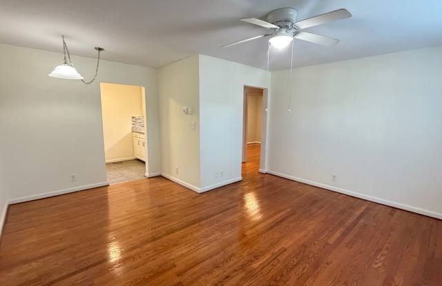 Burlington / Condo Gallery 4