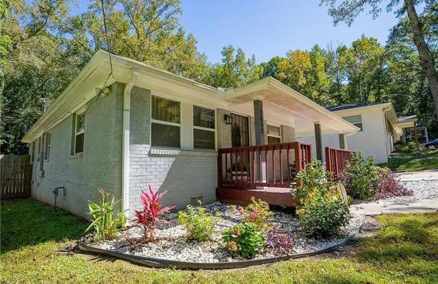 Room in 3 Bedroom Home in Atlanta photos photos