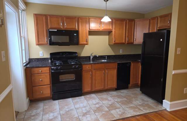 1050 Edgemore Rd photos photos