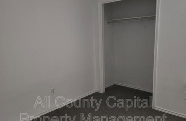 1105 Westwood Ln photos photos