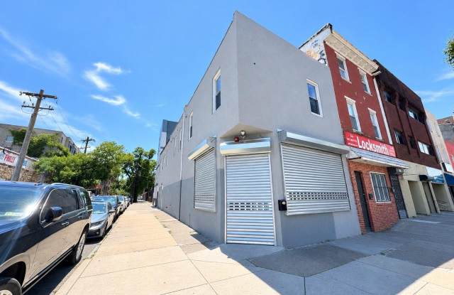 700 W GIRARD Avenue photos photos