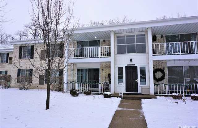 35962 ANN ARBOR Trail Gallery 3